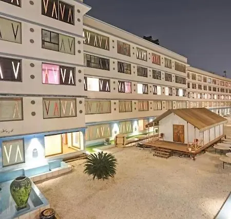 Royal Palms Hotel